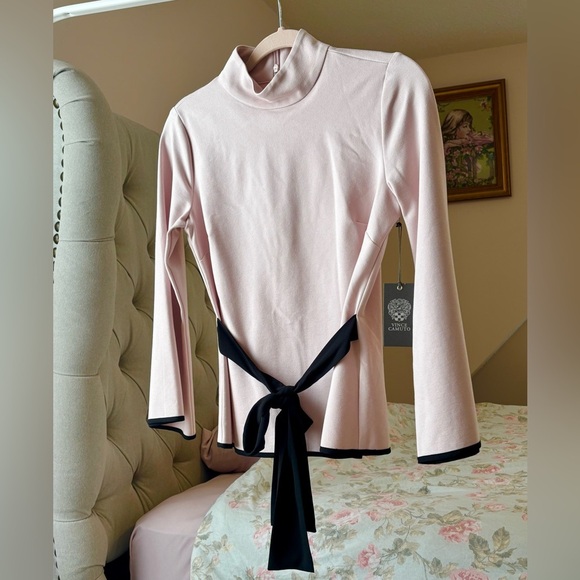 Vince Camuto Blush Top with Black Tie Accents - Picture 1 of 5